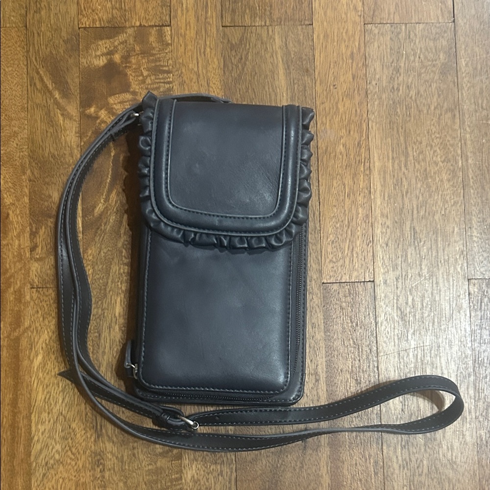 Coldwater Creek leather crossbody purse black